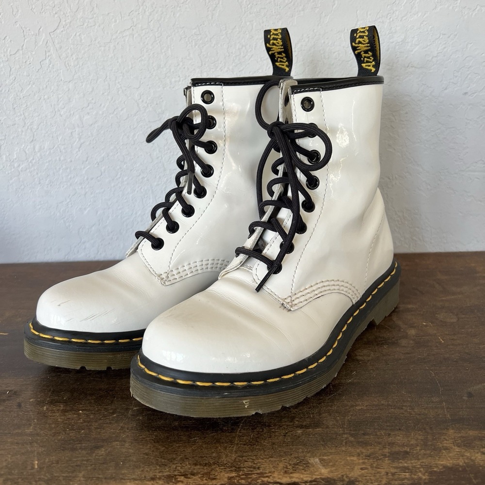 Dr. Martens 1460 White Leather‎ Lace Up Ankle Combat Boots Women's Size 6